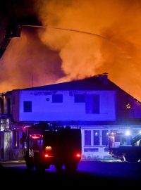 V Lysé nad Labem na Nymbursku hořela výrobní hala společnosti Kovona.