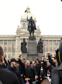 Pochod fanoušků Slavie začal na Václavském náměstí