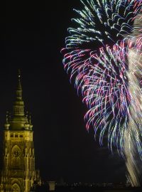 „Praha svobodná aneb 30 let od sametové revoluce“, tak byl pojmenován novoroční ohňostroj