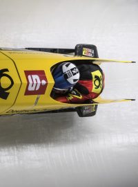 Dvojbob německého pilota Francesca Friedricha