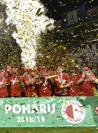 Fotbalisté Slavie po zisku Mol Cupu