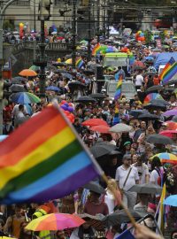 Duhový pochod na závěr festivalu Prague Pride (foto z roku 2019)