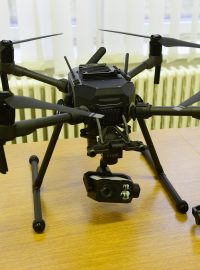 Bezpilotní průzkumný dron upravený pro potřeby armády