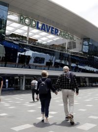 Pohled na Rod Laver Arenu, hlavní dvorec areálu Melbourne Park, který hostí Australian Open