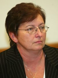 Marie Čauševićová u soudu v roce 2006