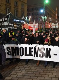 Nezapomene na Smolensk! Transparent na tzv. smolenské měsíčnici v únoru 2018