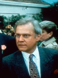 Ken Kercheval ztvárnil v legendárním americkém seriálu Dallas postavu Cliffa Barnese.