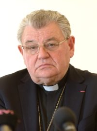 Kardinál a arcibiskup pražský Dominik Duka