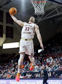 James Karnik v dresu Bostonu College Eagles