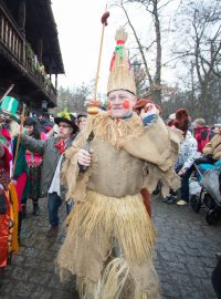 Nejzáhadnější maskou masopustu na Valašsku zůstává Pohřebenář