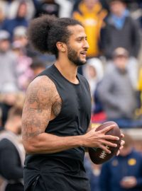 Colin Kaepernick na exhibici v Michiganu