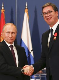 Ruský prezident Vladimir Putin a jeho srbský protějšek Aleksandar Vučić v roce 2019