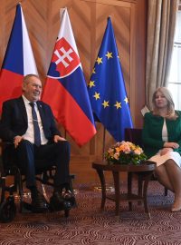 Soukromé setkání prezidentů Miloše Zemana a Zuzany Čaputové