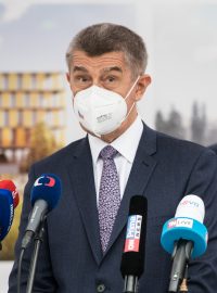 Andrej Babiš, premiér, Petr Arenberger, ministr zdravotnictví v IKEM