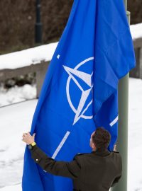 Vlajka NATO