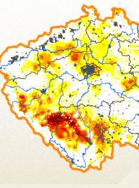 Aktuální stav sucha v České republice (červené oblasti jsou nejsušší).