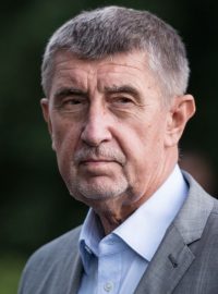 Vláda Petra Fialy (ODS) nastupuje, kabinet Andreje Babiše (ANO) odchází