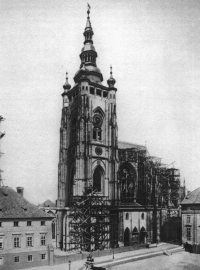 Katedrála sv. Víta na archivním snímku (přibližně rok 1887)