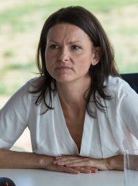 Klára Melíšková jako komisařka Výrová v televizní detektivní sérii Vodník