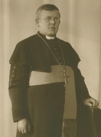 Archivní snímek litoměřického biskupa německého původu Antona Aloise Webera.