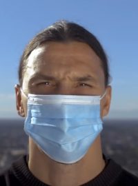 Zlatan Ibrahimovic v kampani proti šíření koronaviru