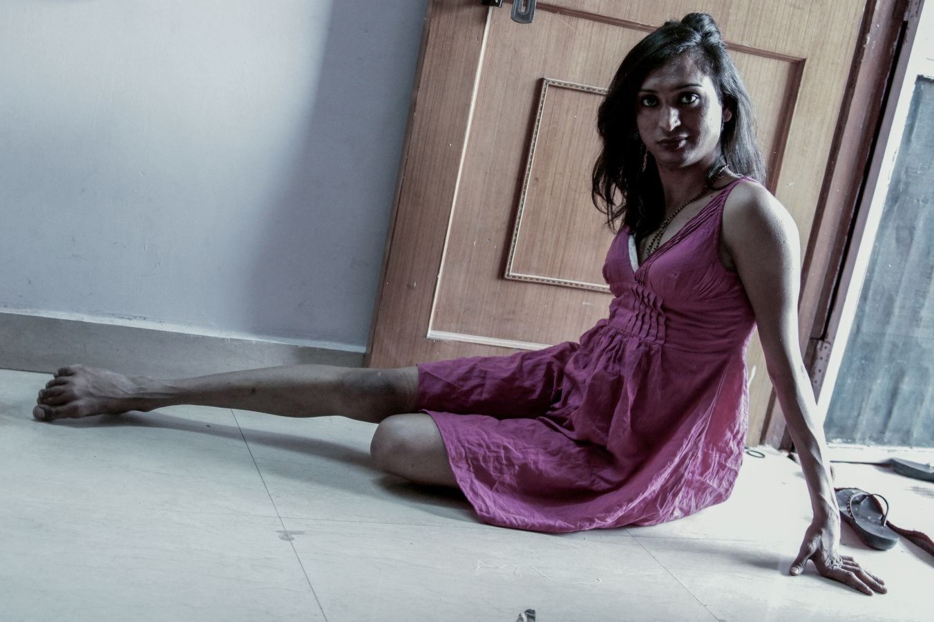 Hidžra pózující v růžových šatech | Foto: Lukáš Houdek